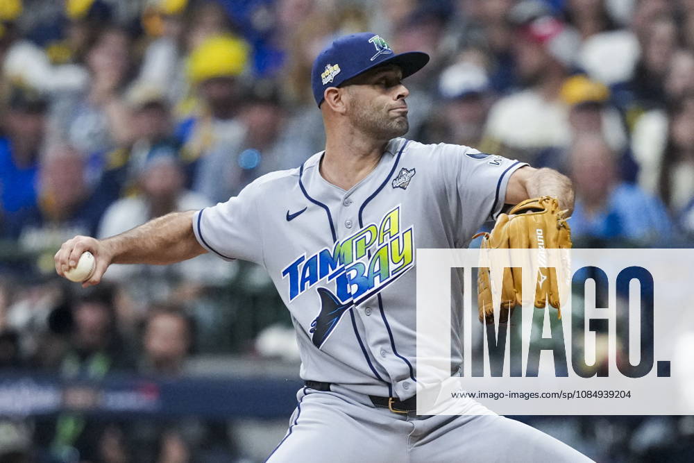 MLB, Baseball Herren, USA World Series Game 1 - Milwaukee Brewers vs Tampa Bay Rays Tampa Bay Rays pitcher Nick Martinez in action during the Major League Baseball (MLB) World Series Game 1 between the Milwaukee Brewers and Tampa Bay Rays at American Family Field in Milwaukee, Wisconsin, USA, 23 October 2026. MILWAUKEE WISCONSIN UNITED STATES