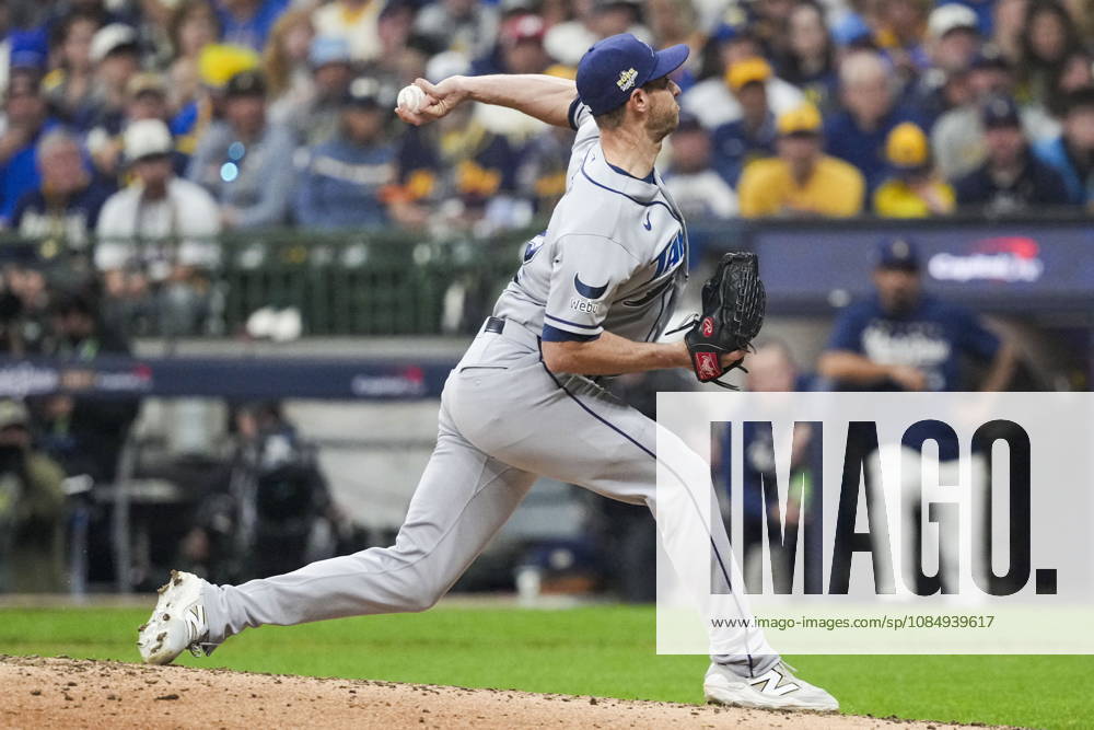 MLB, Baseball Herren, USA World Series Game 1 - Milwaukee Brewers vs Tampa Bay Rays Tampa Bay Rays relief pitcher Steven Matz in action during the Major League Baseball (MLB) World Series Game 1 between the Milwaukee Brewers and Tampa Bay Rays at American Family Field in Milwaukee, Wisconsin, USA, 23 October 2026. MILWAUKEE WISCONSIN UNITED STATES
