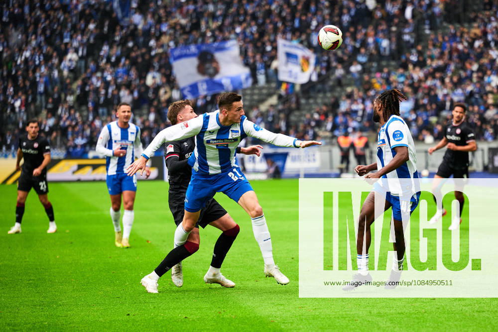 Niklas Kolbe, Hertha BSC, 27, Deyovaisio Zeefuik, Hertha BSC, 42, GER, Hertha BSC vs. Arminia Bielefeld, 2. Bundesliga, 2026–27 season, Matchday 9, October 24, 2026 DFL regulations prohibit any use of photographs as image sequences and or quasi-video GER, Hertha BSC vs. Arminia Bielefeld, 2. Bundesliga, 2026–27 season, Matchday 9, October 24, 2026, Berlin