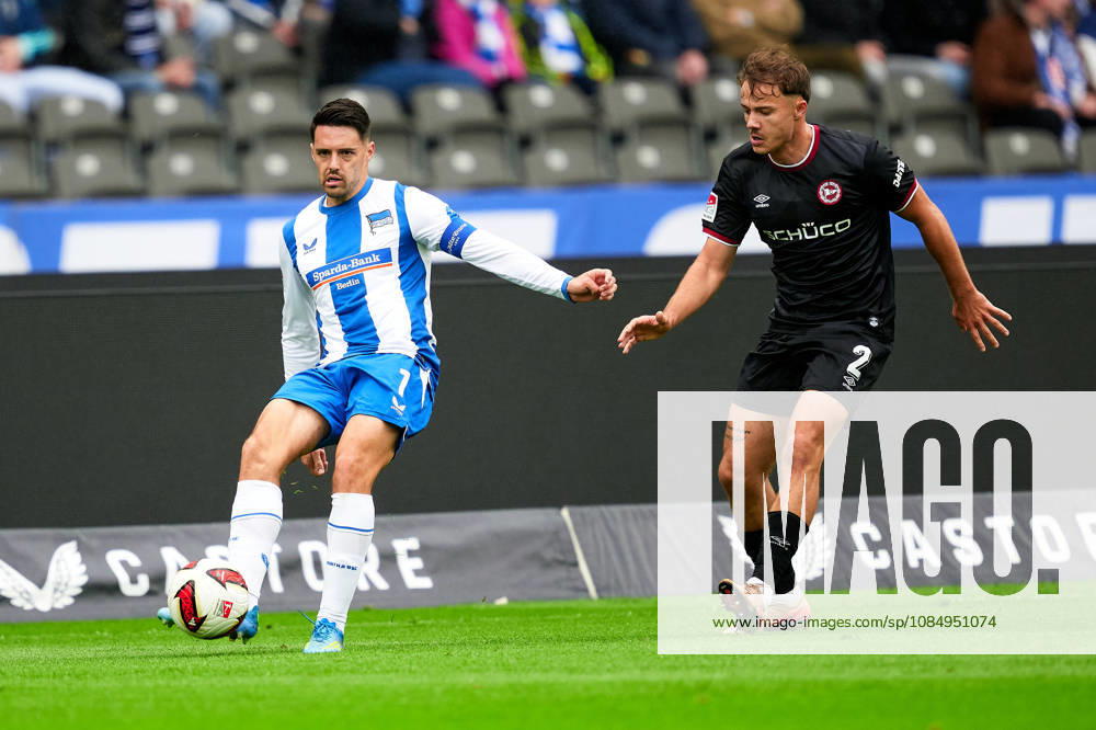 Josip Brekalo, Hertha BSC, 07; Felix Hagmann, Arminia Bielefeld, 02; GER; Hertha BSC vs. Arminia Bielefeld, 2. Bundesliga, 2026–27 season, Matchday 9, October 24, 2026 DFL regulations prohibit any use of photographs as image sequences and or quasi-video GER, Hertha BSC vs. Arminia Bielefeld, 2. Bundesliga, 2026–27 season, Matchday 9, October 24, 2026, Berlin