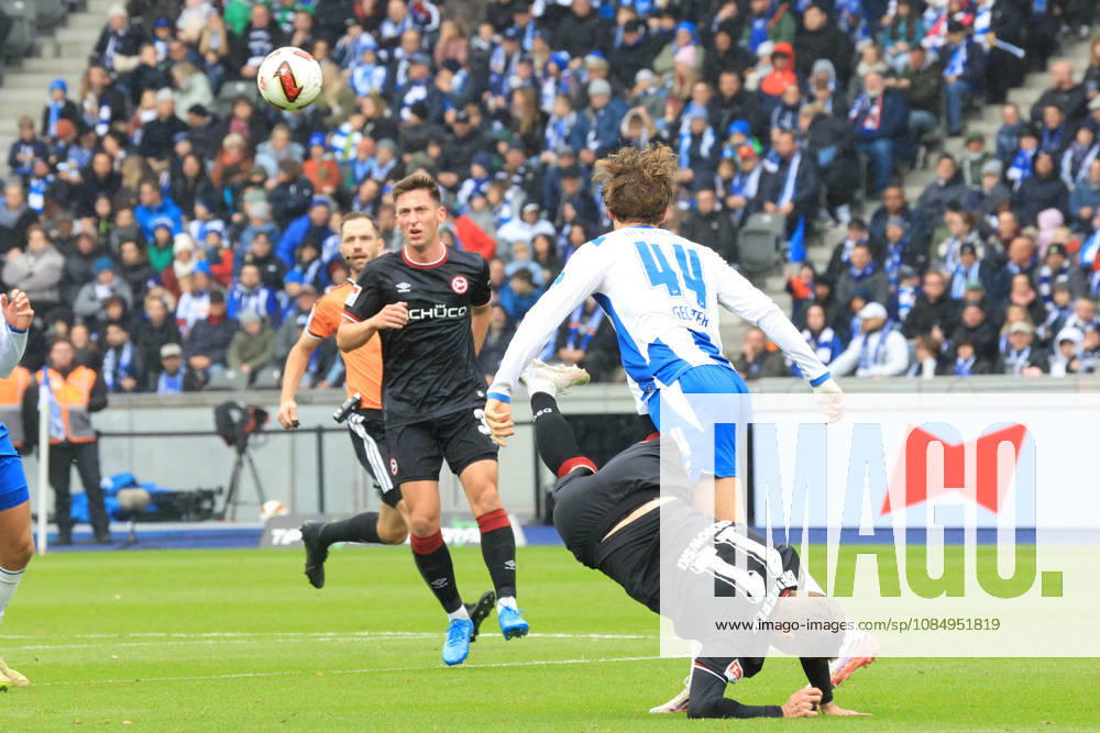 Germany, Soccer, 2. Bundesliga, Matchday 9, 2026–2027 Season, Berlin Olympic Stadium, Hertha BSC vs. Arminia Bielefeld Linus Jasper Gechter Hertha BSC Berlin 44, JOEL GRODOWSKI Arminia Bielefeld 11 2. Bundesliga DFB DFL regulations prohibit any use of photographs as image sequences and or quasi-video nordphoto GmbH Engler Berlin Berlin Olympic Stadium Berlin Germany