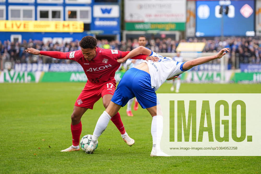 German Soccer, 3rd Division, Matchday 11, Hänsch Arena, Emslandstadion, Meppen, Emsland District, Lower Saxony, SV Meppen vs. FC Würzburger Kickers Liam Omore (Würzburger Kickers, 17) vs. Jannic Ehlers (SV Meppen, 17)