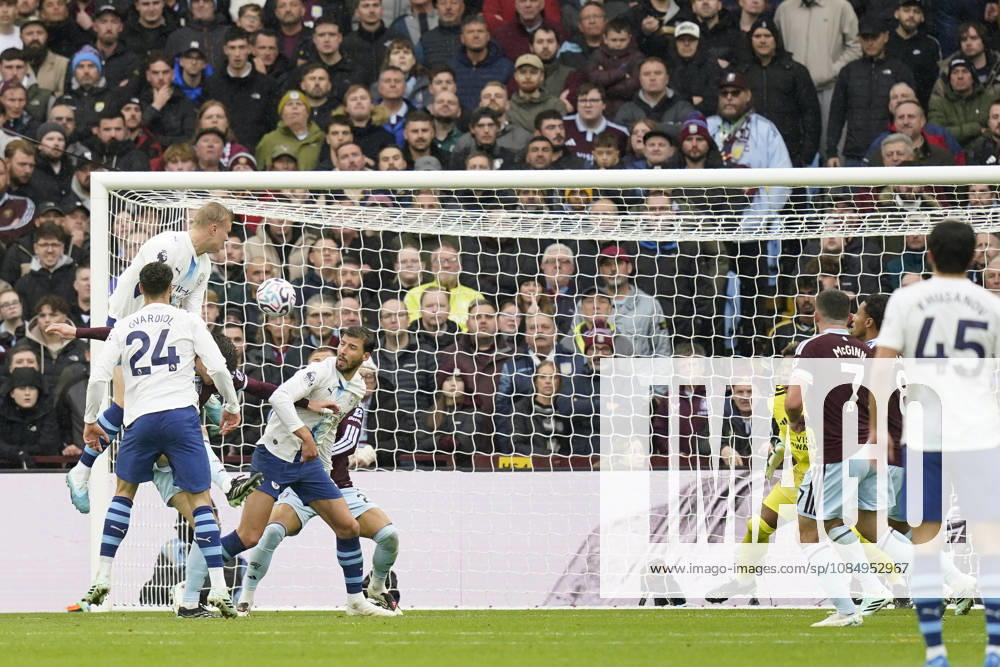 Birmingham, England, 24th October 2026. Erling Haaland of Manchester City scores to make it 1-1 during the Aston Villa vs Manchester City Premier League match at Villa Park, Birmingham. Picture credit should read: Andrew Yates Sportimage . SPI_051_AY_Villa_Man_City SPI-5099-0051