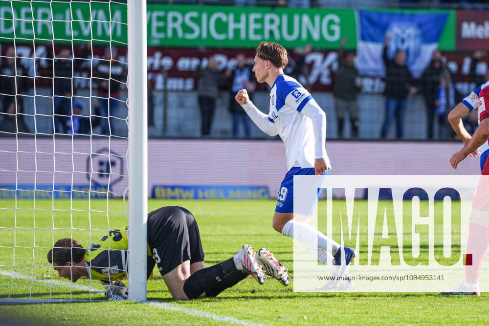 German Soccer, 3rd Division, Matchday 11, Hänsch Arena, Emslandstadion, Meppen, Emsland District, Lower Saxony, SV Meppen vs. FC Würzburger Kickers; Stefan Rankic (SV Meppen) scored the 2-0 goal in the 39th minute