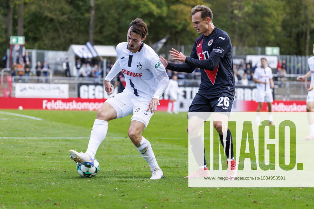 Noah König (SC Verl, 22), Kilian Jakob (Viktoria Köln, 26) during the 3rd division match on gameday 11 between Viktoria Koeln vs. SC verl at the Sportpark Hoehenberg on October 24, 2026 in Koeln, Germany. DFL REGULATIONS PROHIBIT ANY USE OF PHOTOGRAPHS AS IMAGE SEQUENCES AND OR QUASI-VIDEO. Nordrhein-Westfalen Germany