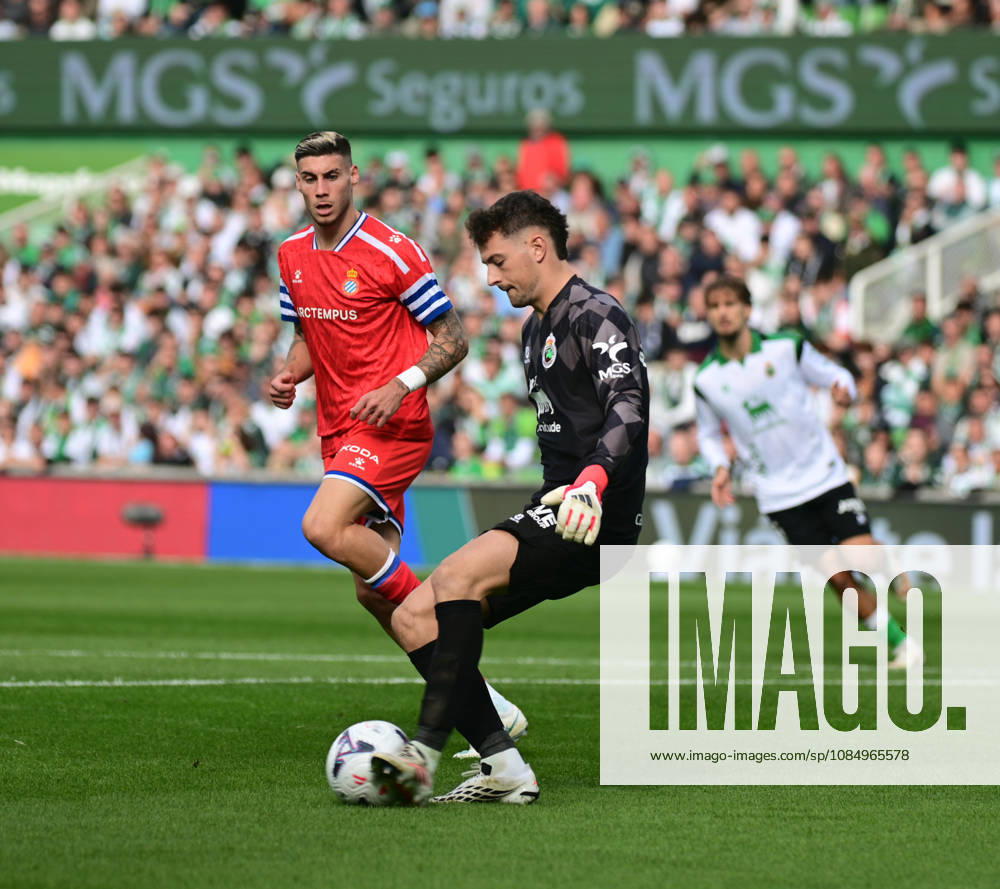ESP LaLiga EA Sports: Racing Santander vs. RCD Espanyol — Julen Agirrezabala of Racing Santander during the LaLiga EA Sports match between Racing Santander and RCD Espanyol, played at Campos de Sport de El Sardinero Stadium in Cantabria on October 24, 2026, in Spain — Spanish Soccer
