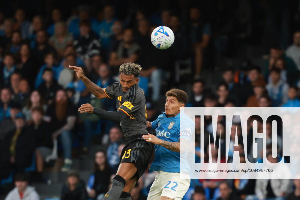 Roma’s Wesley, Napoli’s Giovanni Di Lorenzo during the Serie A soccer match between Napoli and Roma at the Diego Armando Maradona Stadium in Naples, southern italy - Saturday , October 24, 2026. - Soccer .