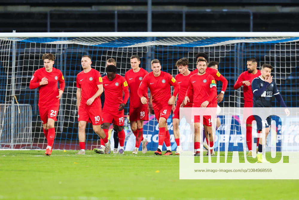 Soccer, Men s, Regionalliga Nord, Matchday 15, VfB Oldenburg vs. HSC Hannover: Celebration of the 0–1 goal by Fabian Weigel 4 HSC Hannover