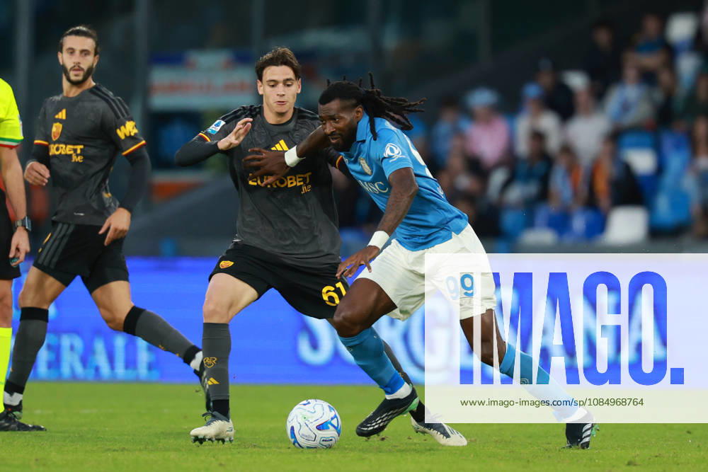 Napoli’s Andre-Frank Zambo Anguissa fights for the ball with Roma’s Niccolò Pisilli during the Serie A soccer match between Napoli and Roma at the Diego Armando Maradona Stadium in Naples, southern italy - Saturday , October 24, 2026. - Soccer .