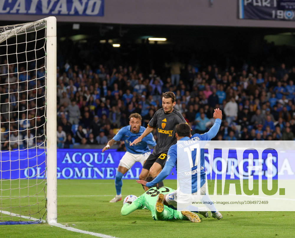 Serie A championship football match - 2026 27: Napoli vs Roma Mathias Olivera OF SSC Napoli - Pierluigi Gollini of AS Roma during the football match on 24 10 2026 part of the 2026 27 Italian Serie A championship held in Naples at the Stadio Diego Armando Maradona between SSC Napoli and AS Roma NAPOLI stadio Diego Armando Maradona CAMPANIA ITALIA