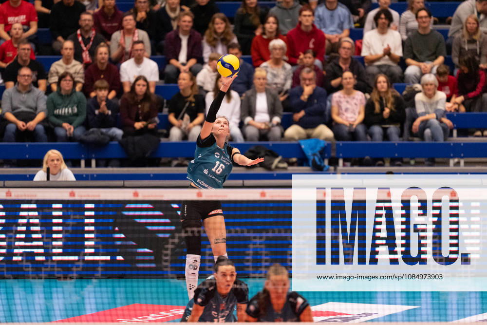 Pictured: Morgan Geddes serving, 16, Dresdner SC 24, October 10, 2026, Dresdner SC Binder Blaubären vs. TSV Flacht, DEKRA 1 Bundesliga Women, Volleyball, Germany, Dresden, Cyberport Arena