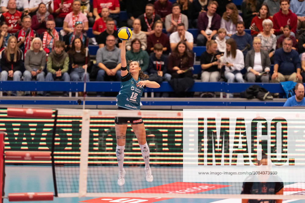 Pictured: Sarah Straube, 18, Dresdner SC, attacking, October 24, 2026; Dresdner SC Binder Blaubären vs. TSV Flacht; DEKRA 1 Bundesliga Women; Volleyball; Germany; Dresden; Cyberport Arena