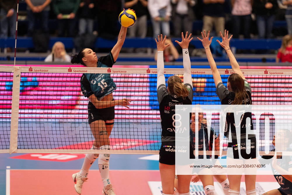 Pictured: Attack by Maia Dvoracek, 15, Dresdner SC, April 10, 2026; Dresdner SC Binder Blaubären vs. TSV Flacht; DEKRA 1 Bundesliga Women; Volleyball; Germany; Dresden; Cyberport Arena