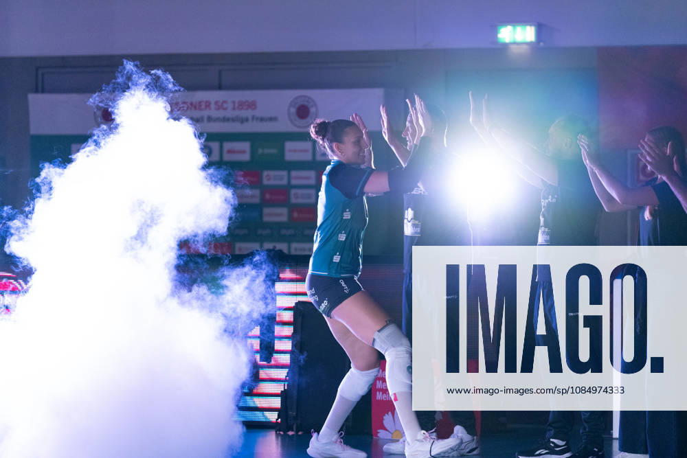 Pictured: Players entering the court for Raeven Chase 2 vs. Dresdner SC, October 24, 2026; Dresdner SC Binder Blaubären vs. TSV Flacht; DEKRA 1 Bundesliga Women; Volleyball; Germany; Dresden; Cyberport Arena