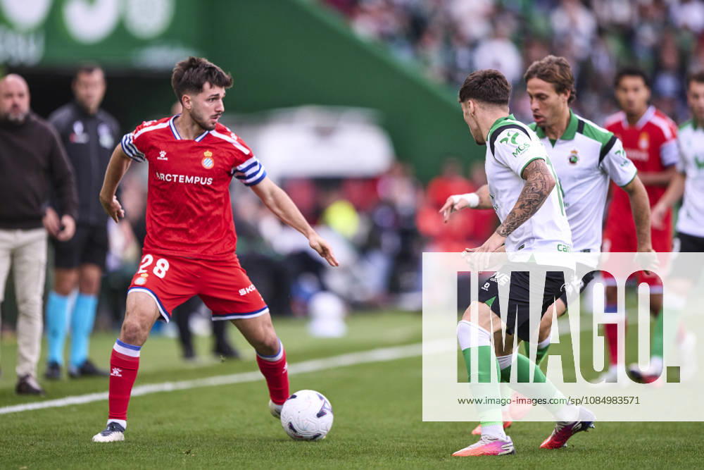 Real Racing Club de Santander v RCD Espanyol de Barcelona - LaLiga EA Sports 2026 27 Javier Hernandez of RCD Espanyol controls the ball during the LaLiga EA Sports match between Real Racing Club and RCD Espanyol at Campos de El Sardinero in Santander, Spain, on October 24, 2026. Santandrer Spain