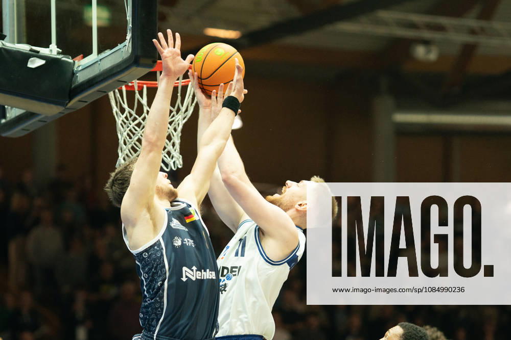 Luc van Slooten (Hakro Merlins Crailsheim, 11) beats Vincent Friederici (Eisbaeren Bremerhaven, 30), GER, Hakro Merlins Crailsheim vs. Eisbaeren Bremerhaven, Basketball, 2 Basketball Bundesliga ProA, Men s, Matchday 6, 2026–2027 season, October 24, 2026, GER, Hakro Merlins Crailsheim vs. Eisbaeren Bremerhaven, Basketball, 2nd Basketball Bundesliga ProA, Men’s, Matchday 6, 2026–2027 season, October 24, 2026, Ilshofen