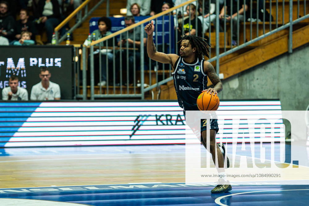 Corey McKeithan of Eisbären Bremerhaven, No. 02, gives instructions to his teammates, GER, Hakro Merlins Crailsheim vs. Eisbären Bremerhaven, Basketball, 2nd Basketball Bundesliga ProA, Men s, Matchday 6, 2026–2027 Season, October 24, 2026, GER, Hakro Merlins Crailsheim vs. Eisbären Bremerhaven, Basketball, 2nd Basketball Bundesliga ProA, Men, Matchday 6, 2026–2027 Season, October 24, 2026, Ilshofen
