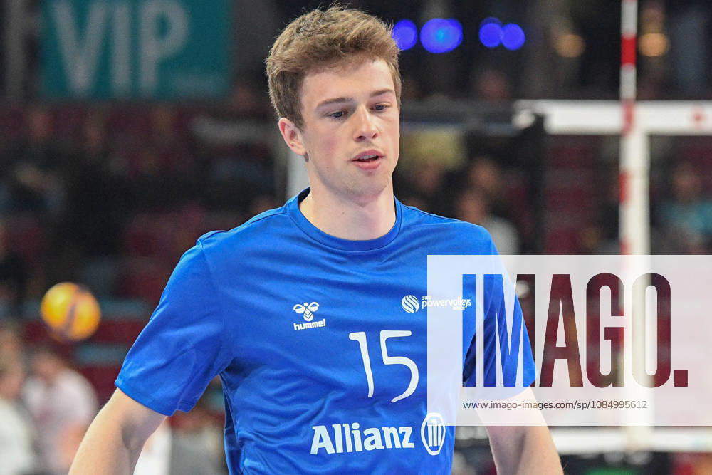 Tobias Johannes Hosch, Powervolleys Düren, age 15, warming up, single frame, action, October 24, 2026, Düren, Germany, volleyball, Men s Bundesliga 1, regular season, SWD Powervolleys Düren vs. WWK Volleys Munich
