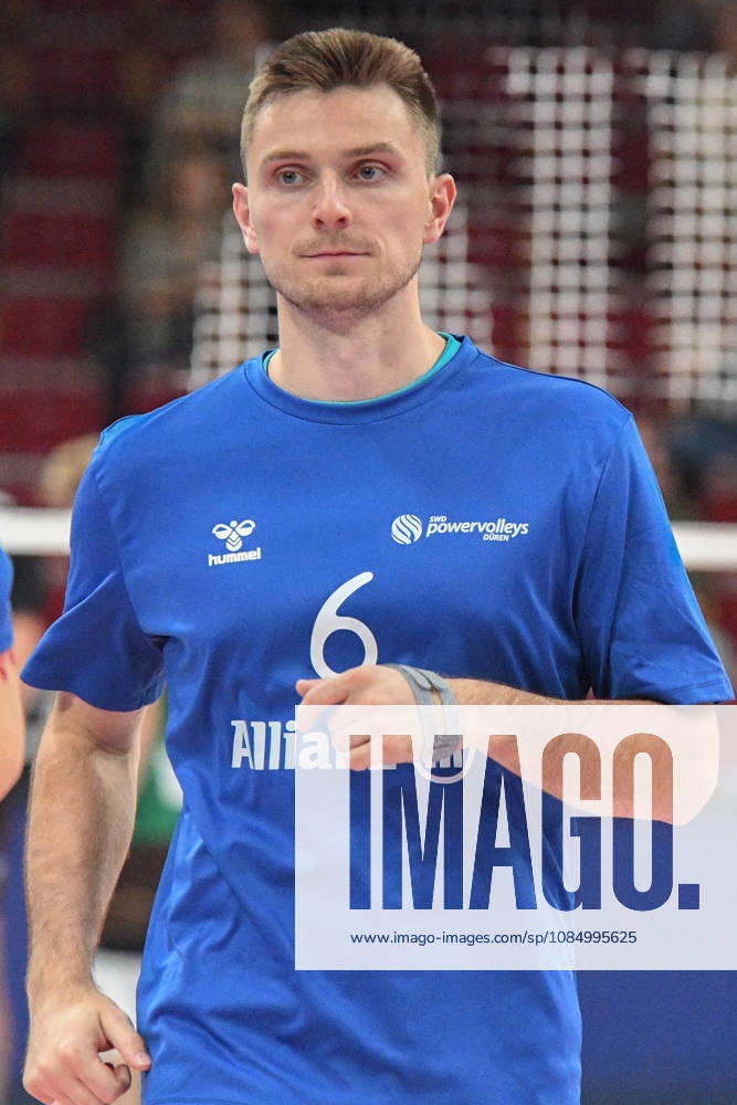 Troy Arthur Gooch, Powervolleys Düren, 6 during warm-ups, single frame, action, October 24, 2026, Düren, Germany, volleyball, Men s Bundesliga 1, regular season, SWD Powervolleys Düren vs. WWK Volleys Munich