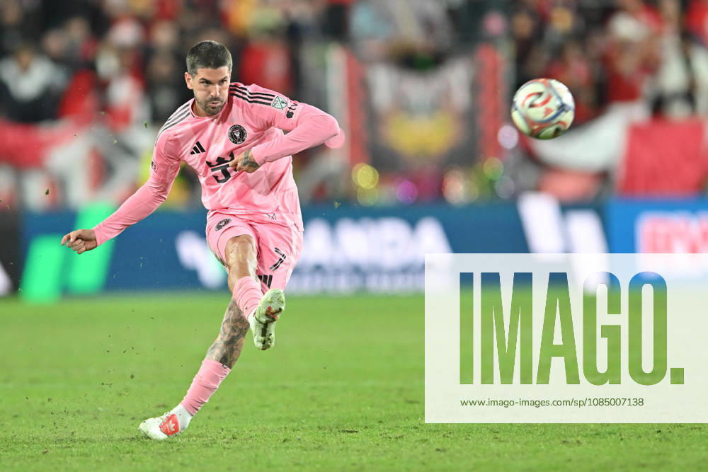 Harrison, New Jersey United States of America. 24 Oct, 2026. Inter Miami CF midfielder RODRIGO DE PAUL (7) in action at Sports Illustrated Stadium New York Red Bulls defeat Inter Miami CF 2 to 0. Credit: , Jr. Zuma Press MLS, Fussball Herren, USA 2026: New York Red Bulls 2:0 Inter Miami CF - ZUMAa301 20261024_aaf_a301_017