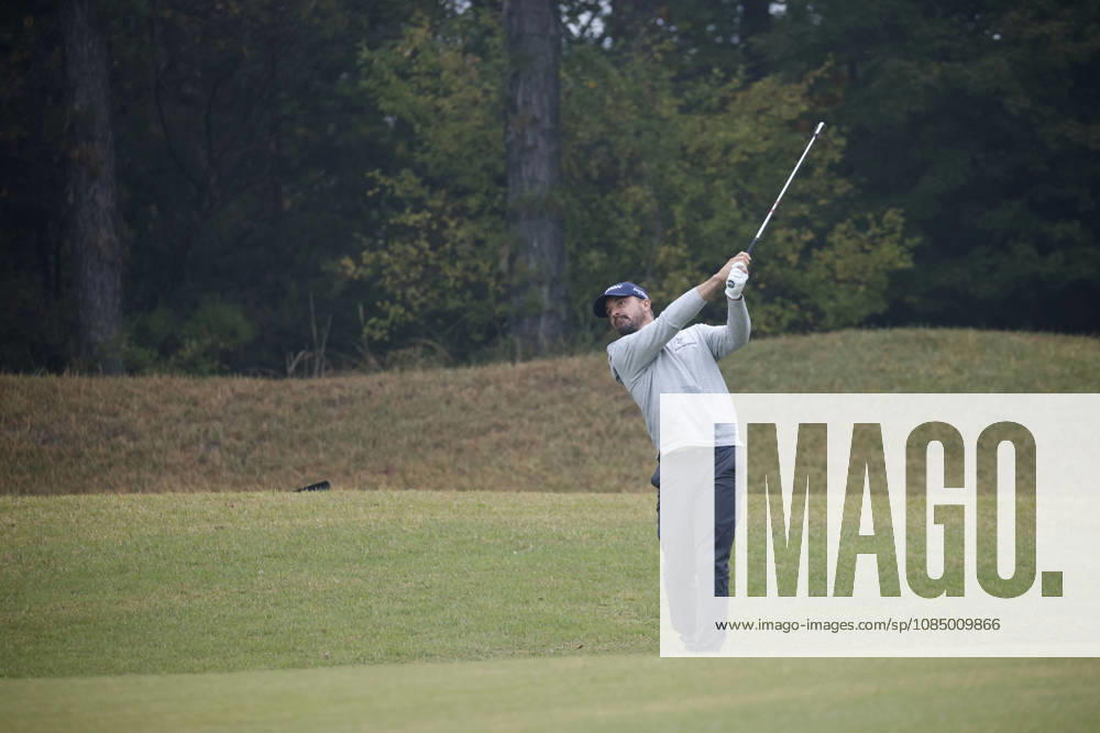 Oct 25, 2026-Cheonan, South Korea-Brandon ROBINSON THOMPSON of England action on 1th Fairway during a DP World Tour Genesis Championship Final Round at Woo Jeong Hills CC in Cheonan, South Korea. Cheonan SOUTH KOREA - ZUMAr168 20261025_aap_r168_048