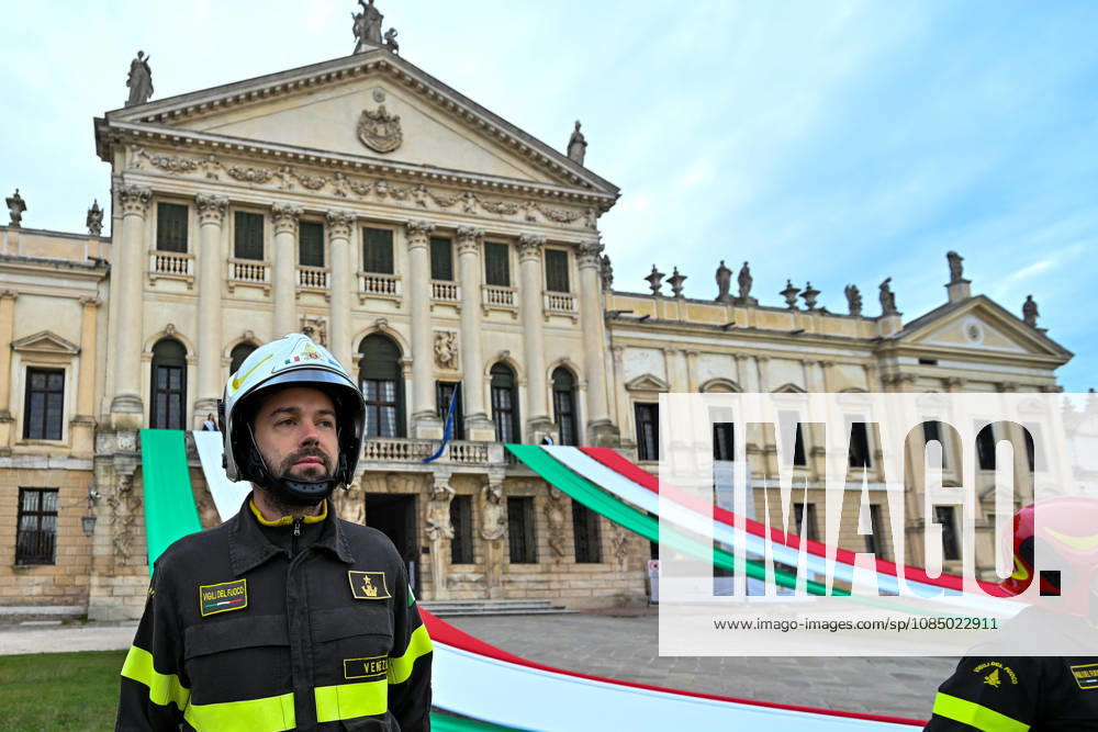 IPA90160976 - Detail of FiremaN: The Italian Flag Celebration Before the Start of the 40th Venice Marathon in 2026, a marathon race in Venice, Italy, on October 25, 2026