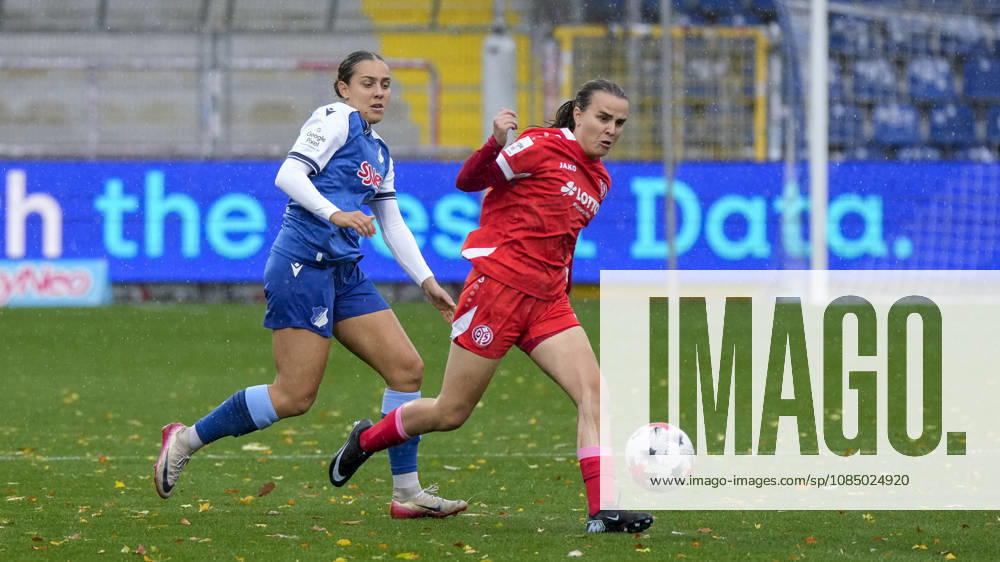V li Linda Natter TSG, 11, Kara Bathmann Mainz, 4, tackle, game play, duel, tackle, tackling, dynamics, action, 10 25 2026, Sinsheim, Hoffenheim, Germany, soccer, Google Pixel Women’s Bundesliga, TSG 1899 Hoffenheim vs. 1. FSV Mainz 05, DFB and DFL regulations prohibit any use of photographs as image sequences and or quasi-video