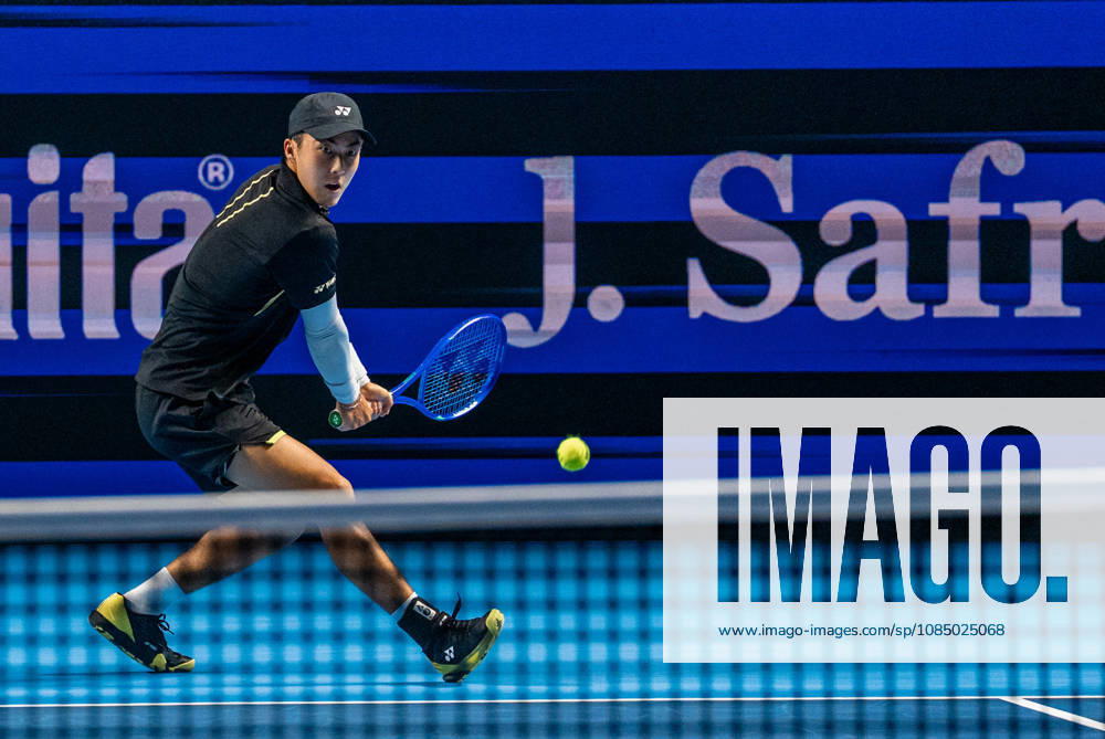 BASEL, SWITZERLAND, OCTOBER 25 — Rinky Hijikata of Australia hits a backhand against Yannick Hanfmann of Germany during Day 2 of the Swiss Indoors Basel at St. Jakobshalle on October 25, 2026, in Basel, Switzerland