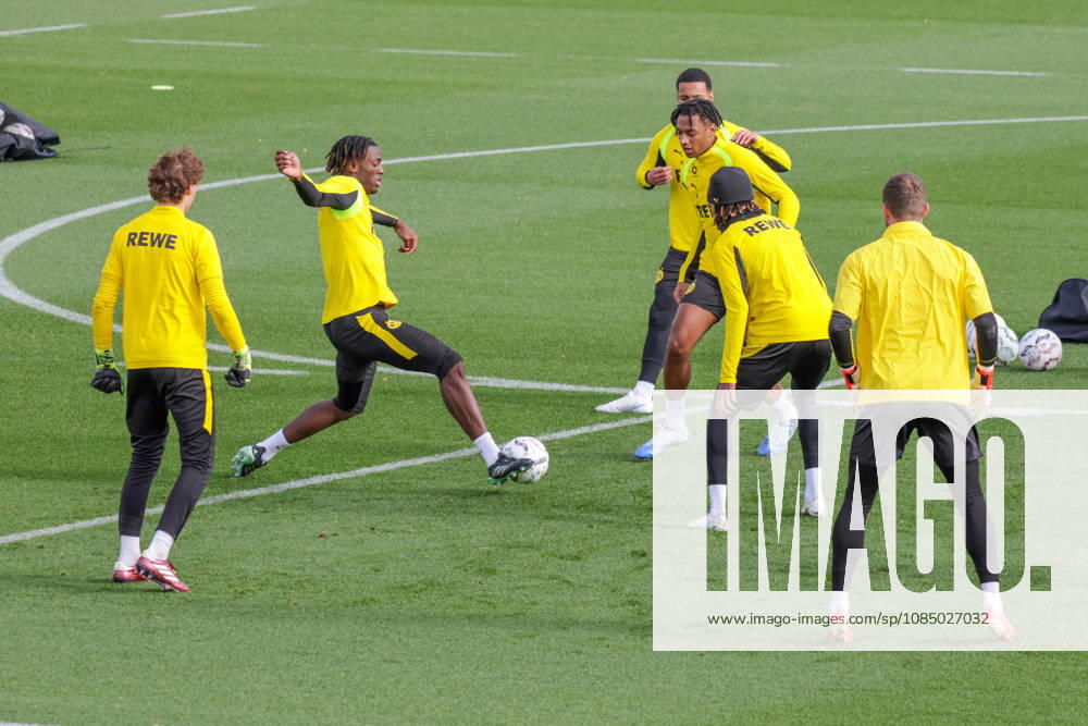 Soccer, Bundesliga 1, Borussia Dortmund Training: Joane Gadou, Filippo Mane, Borussia Dortmund, Dortmund