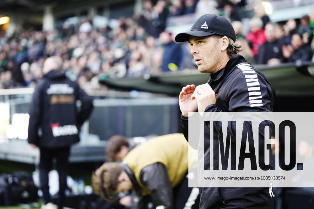 BORAS, SWEDEN 20261025 GAIS coach Fredrik Holmberg during Sunday s Allsvenskan soccer match between GAIS and IFK Göteborg at Gamla Ullevi, BORAS, SWEDEN