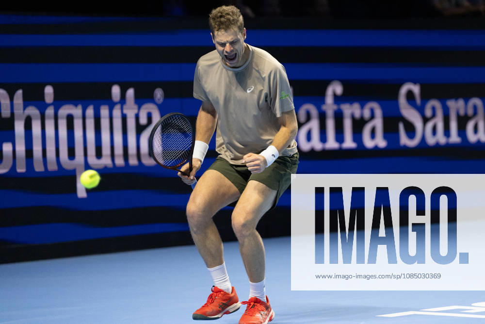 BASEL, SWITZERLAND, OCTOBER 25 Yannick Hanfmann of Germany celebrates after winning his match against Rinky Hijikata of Australia during Day 2 of the Swiss Indoors Basel at St. Jakobshalle on October 25, 2026, in Basel, Switzerland