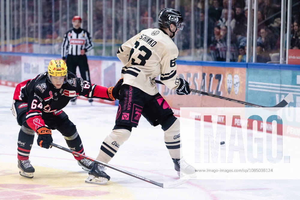 Markus Schweiger, Loewen Frankfurt, 64; Luis Schinko, Grizzlys Wolfsburg, 63 (GER); Loewen Frankfurt vs. Grizzlys Wolfsburg, ice hockey, PENNY DEL, Matchday 12, 2026–2027 season, October 25, 2026 GER, Loewen Frankfurt vs. Grizzlys Wolfsburg, Ice Hockey, PENNY DEL, Matchday 12, 2026–2027 Season, October 25, 2026 Frankfurt
