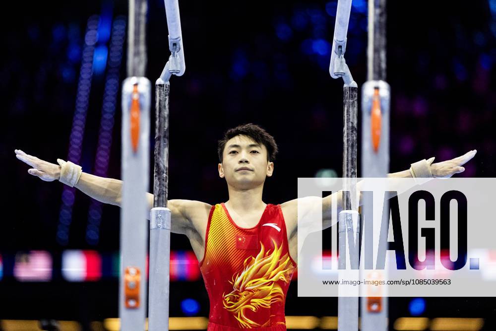 ROTTERDAM - Jingyuan Zou (CHN) during the parallel bars apparatus final at the World Gymnastics Championships in Rotterdam Ahoy. IRIS VAN DEN BROEK ANP ANPxSportx IVx 573614355 originalFilename: 573614355