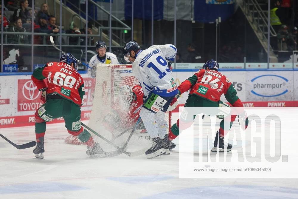 One-on-one, action, featuring Fabrizio Pilu 68 of the Augsburger Panther, Tim Brunnhuber 19 Straubing Tigers, Trevor Parkes 84 Augsburg Panthers, Augsburg Panthers vs. Straubing Tigers, Matchday 12, Ice Hockey, Penny DEL, October 25, 2026, Augsburg, Bavaria, Germany