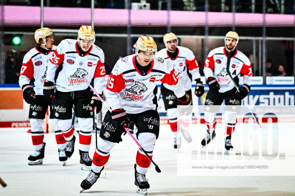 Goal celebration, cheers, joy from goal scorer Nikolaus Heigl of the Nuremberg Ice Tigers, 15, GER, Iserlohn Roosters vs. Nuremberg Ice Tigers, ice hockey, Penny DEL, Matchday 12, 2026–2027 season, October 25, 2026, GER, Iserlohn Roosters vs. Nuremberg Ice Tigers, ice hockey, Penny DEL, Matchday 12, 2026–2027 season, October 25, 2026, Iserlohn