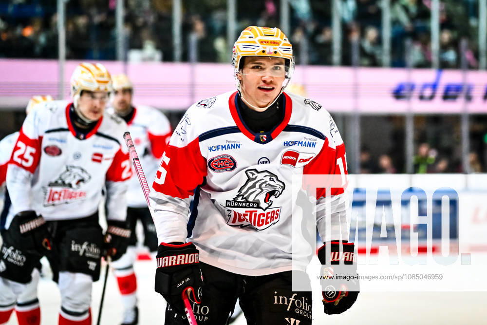 Goal celebration, cheers, joy from goal scorer Nikolaus Heigl of the Nuremberg Ice Tigers, 15, GER, Iserlohn Roosters vs. Nuremberg Ice Tigers, ice hockey, Penny DEL, Matchday 12, 2026–2027 season, October 25, 2026, GER, Iserlohn Roosters vs. Nuremberg Ice Tigers, ice hockey, Penny DEL, Matchday 12, 2026–2027 season, October 25, 2026, Iserlohn