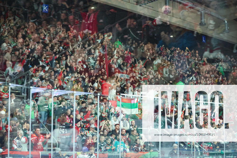 PENNY DEL 2026–2027, Game 12: Augsburg Panthers vs. Straubing Tigers. Pictured: fan section, fans, fan block, fan culture, fan scene, fan atmosphere, fan life, the Augsburg Panthers