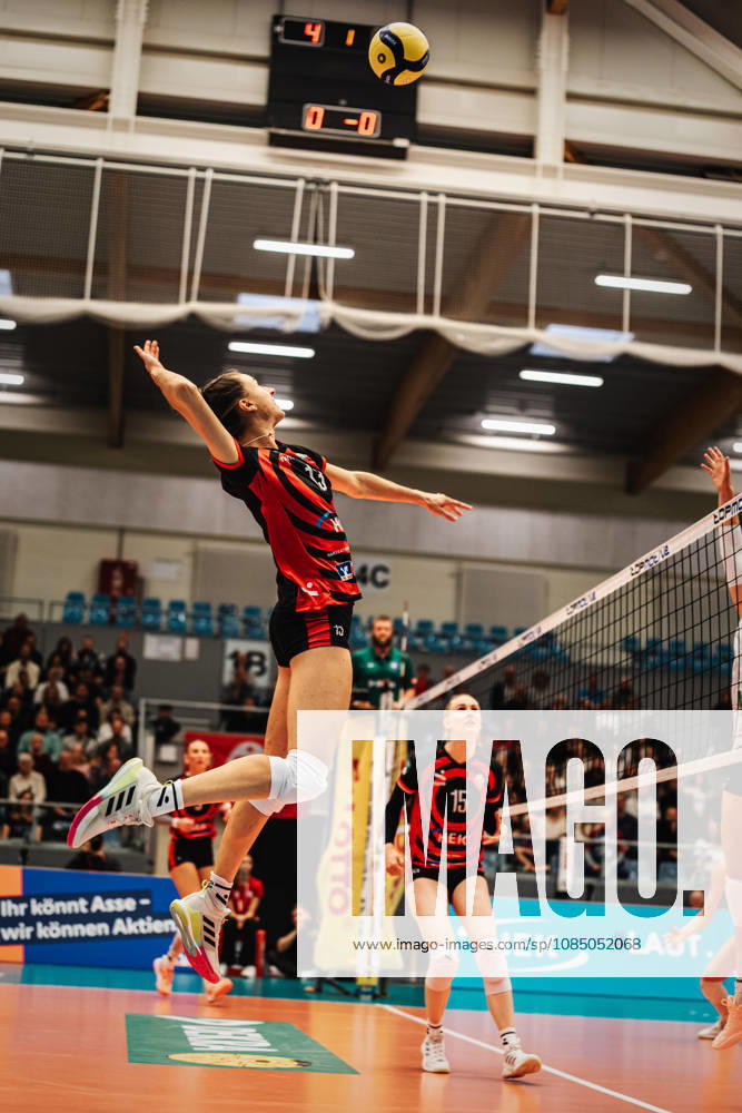 Women s Volleyball, 2026–2027 Season, DEKRA 1 Volleyball Bundesliga: ETV Hamburger Volksbank Volleys vs. USC Münster, October 25, 2026; Sina Siebert 13, ETV Hamburger Volksbank Volleys on the attack, Hamburg CU Arena, Hamburg, Germany