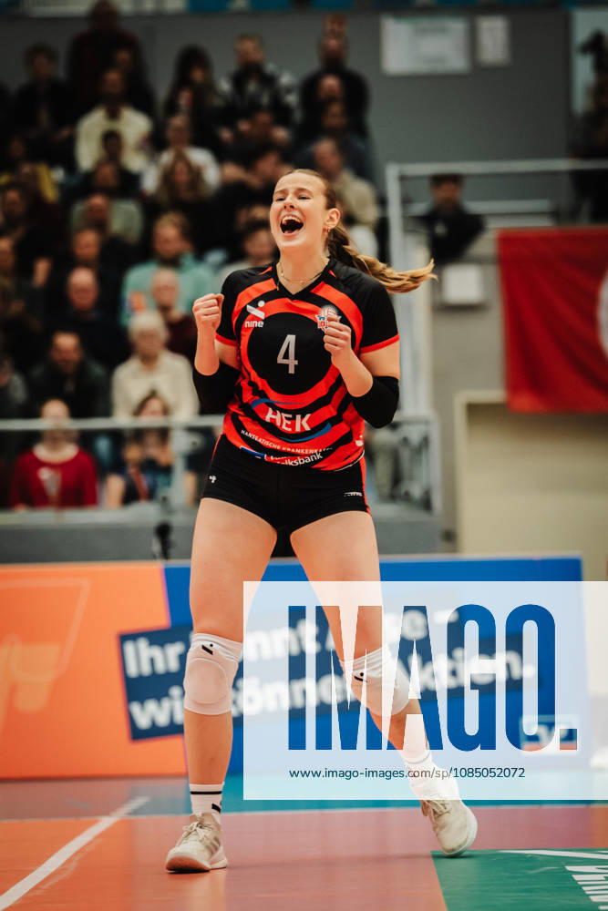Women s Volleyball, 2026–2027 Season, DEKRA 1 Volleyball Bundesliga: ETV Hamburger Volksbank Volleys vs. USC Münster, October 25, 2026; Lilly Faroß 4; ETV Hamburger Volksbank Volleys celebrating; Hamburg CU Arena, Hamburg, Germany
