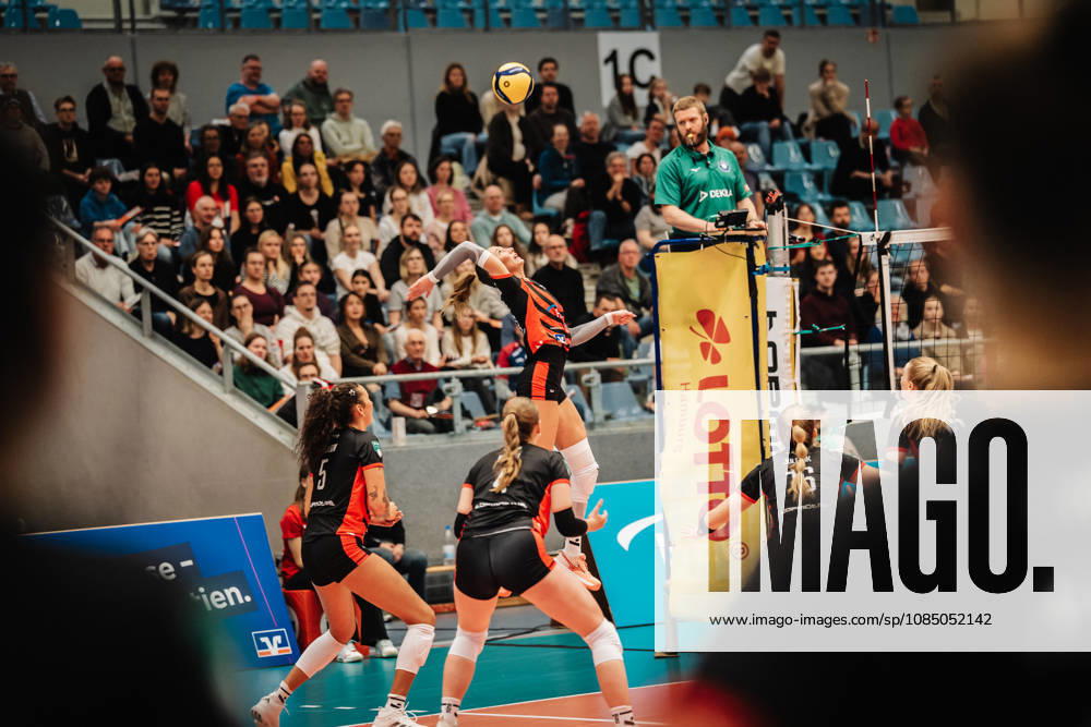 Women s Volleyball, 2026–2027 Season, DEKRA 1 Volleyball Bundesliga: ETV Hamburger Volksbank Volleys vs. USC Münster, October 25, 2026; Lina Köster 3; ETV Hamburger Volksbank Volleys on the attack; Hamburg CU Arena, Hamburg, Germany