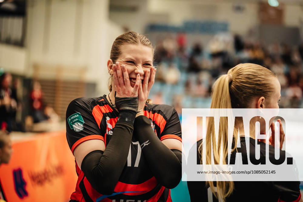 Women s Volleyball, 2026–2027 Season, DEKRA 1 Volleyball Bundesliga: ETV Hamburger Volksbank Volleys vs. USC Münster, October 25, 2026; Louisa Krams 17; ETV Hamburger Volksbank Volleys are frustrated; Hamburg CU Arena, Hamburg, Germany