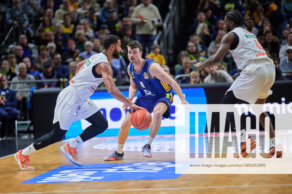 Marvin Heckel, Ratiopharm Ulm, 47; Jonas Mattisseck, ALBA Berlin, 09, Oluwasimisola Shittu, Ratiopharm Ulm, 45, GER, ALBA Berlin vs. Ratiopharm Ulm, Men’s Basketball, easyCredit BBL, 2026–27 Season, Matchday 6, October 25, 2026, GER, ALBA Berlin vs. Ratiopharm Ulm, Men s Basketball, easyCredit BBL, 2026–27 Season, Matchday 6, October 25, 2026, Berlin