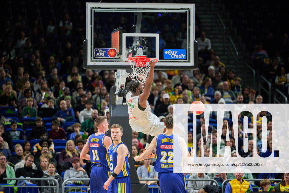 Oluwasimisola Shittu, Ratiopharm Ulm, 45, dunk, GER, ALBA Berlin vs. Ratiopharm Ulm, Men s Basketball, easy Credit BBL, 2026–27 Season, Matchday 6, October 25, 2026, GER, ALBA Berlin vs. ratiopharm Ulm, Men s Basketball, easyCredit BBL, 2026–27 Season, Matchday 6, October 25, 2026, Berlin