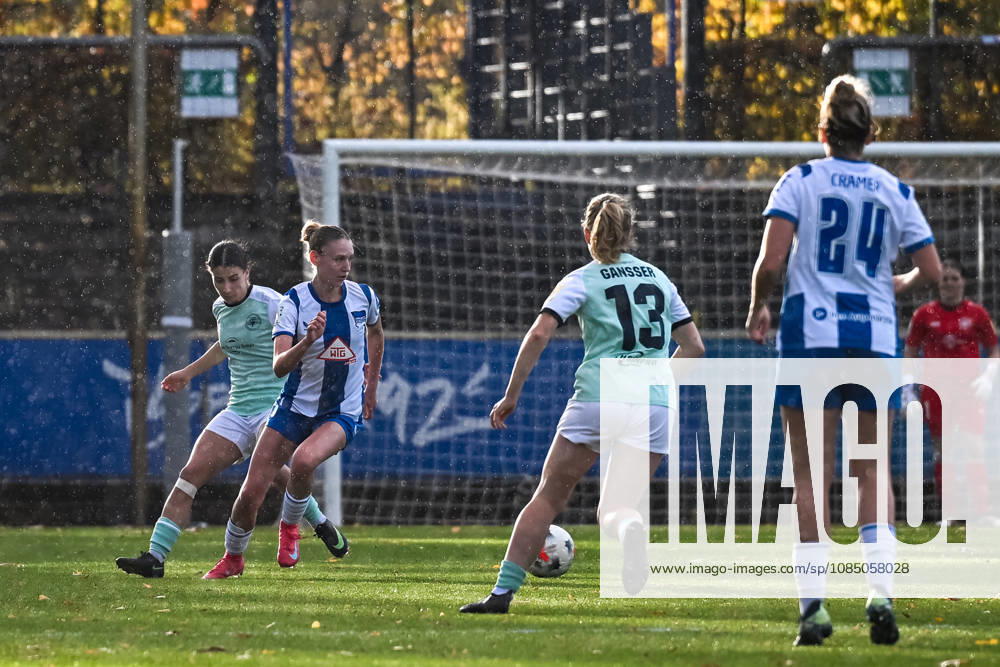 Soccer, Women s Bundesliga 2, 2026–2027 season, Matchday 10, Hertha BSC Berlin vs. SG 99 Andernach General scenes during the game in the rain and sunshine