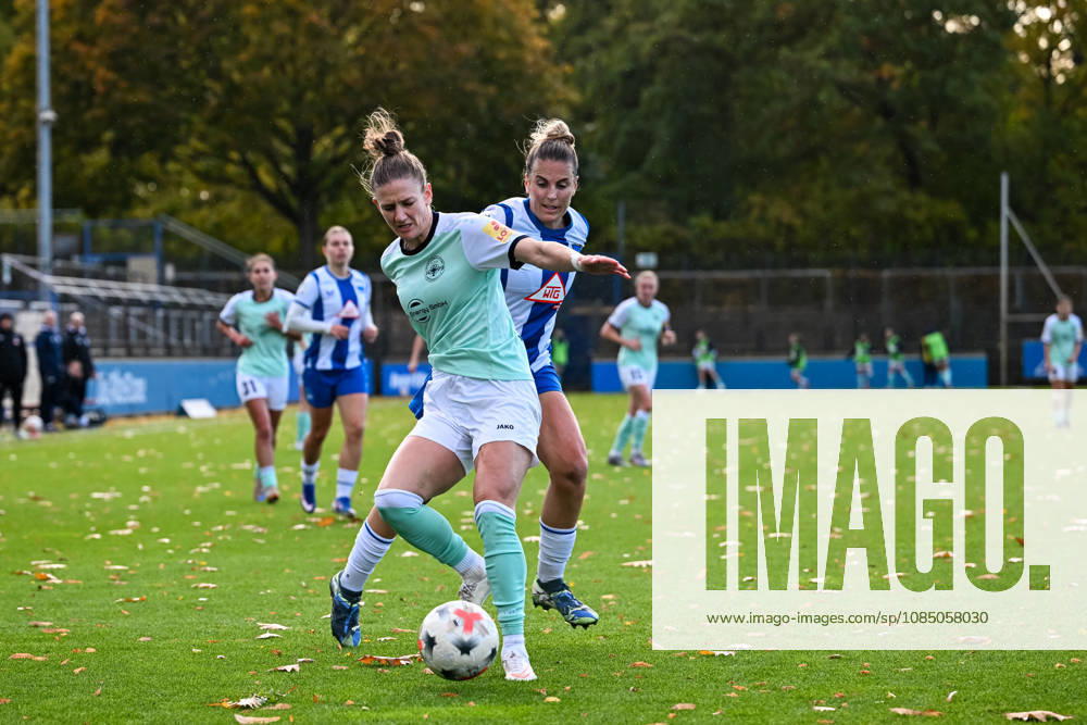 Soccer, Women s Bundesliga 2, 2026–2027, Matchday 10, Hertha BSC Berlin vs. SG 99 Andernach: Carolin Schraa (Andernach) and Jennifer Cramer (Hertha BSC) go head-to-head