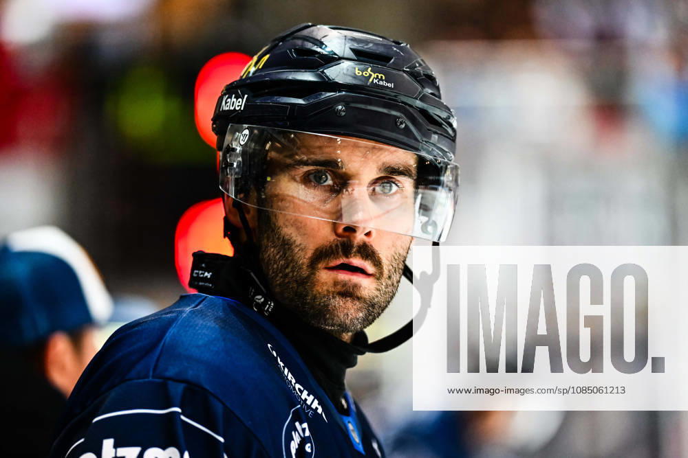 Justin Scott, Iserlohn Roosters, 20, GER, Iserlohn Roosters vs. Nuremberg Ice Tigers, Ice Hockey, Penny DEL, Matchday 12, 2026–2027 Season, October 25, 2026, GER, Iserlohn Roosters vs. Nuremberg Ice Tigers, Ice Hockey, Penny DEL, Matchday 12, 2026–2027 Season, October 25, 2026, Iserlohn