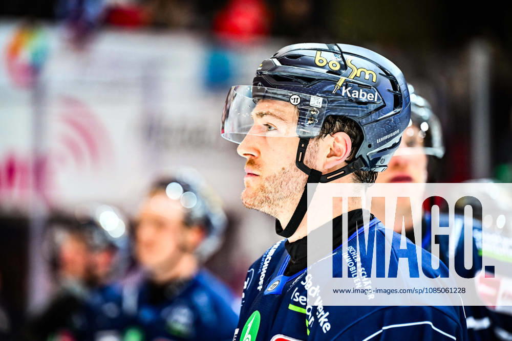 Disappointment among the Iserlohn Roosters players, Peter Spornberger, Iserlohn Roosters, 50 GER, Iserlohn Roosters vs. Nuremberg Ice Tigers, ice hockey, Penny DEL, Matchday 12, 2026–2027 season, October 25, 2026, GER, Iserlohn Roosters vs. Nuremberg Ice Tigers, ice hockey, Penny DEL, Matchday 12, 2026–2027 season, October 25, 2026, Iserlohn