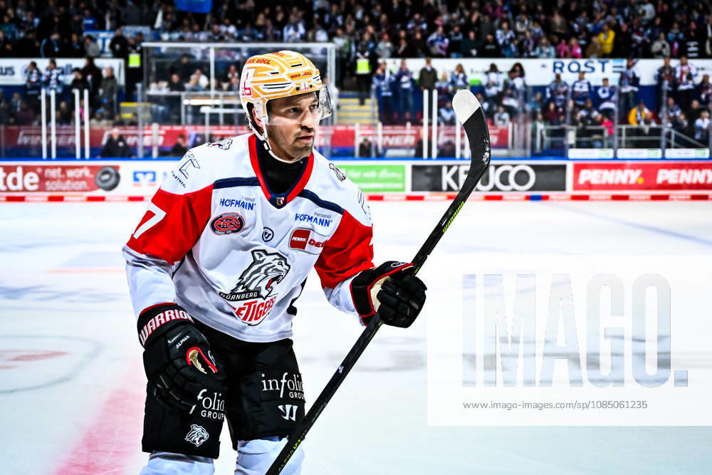 Goal celebration, cheers, joy for goal scorer Tyler Spezia of the Nuremberg Ice Tigers, 37, GER, Iserlohn Roosters vs. Nuremberg Ice Tigers, ice hockey, Penny DEL, Matchday 12, 2026–2027 season, October 25, 2026, GER, Iserlohn Roosters vs. Nuremberg Ice Tigers, ice hockey, Penny DEL, Matchday 12, 2026–2027 season, October 25, 2026, Iserlohn