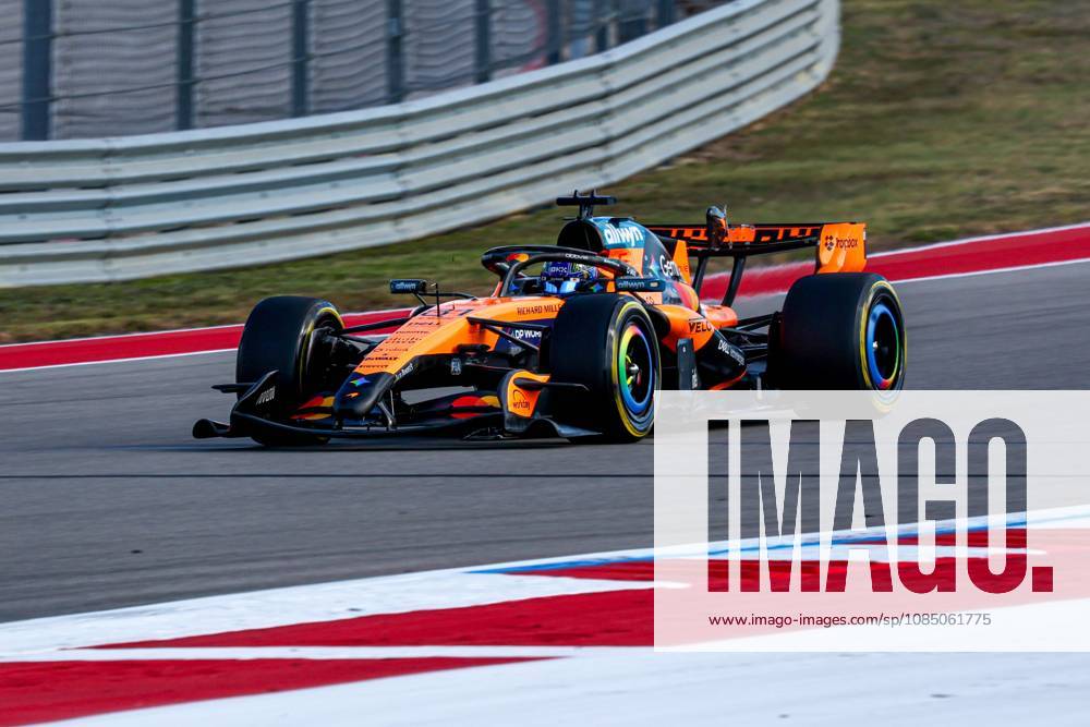 Oscar Piastri from Australia, driving the (81) McLaren Mastercard F1 Team MCL39 Mercedes during United States Grand Prix - Austin - Saturday - Qualifying at Circuit of the Americas (COTA) in Austin. Italy - ZUMAm313 20261025_zsp_m313_158
