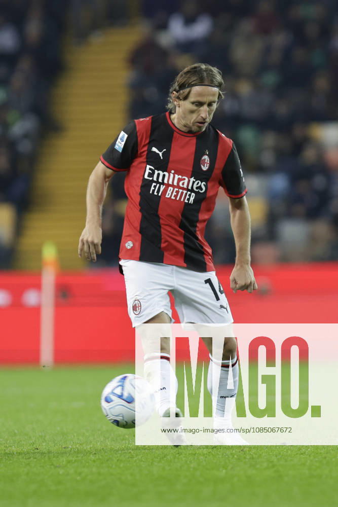IPA90182505 - AC Milan s Luka Modric during the Serie A Enilive soccer match between Udinese and Milan at the Bluenergy Stadium in northeastern Italy on October 25, 2026.